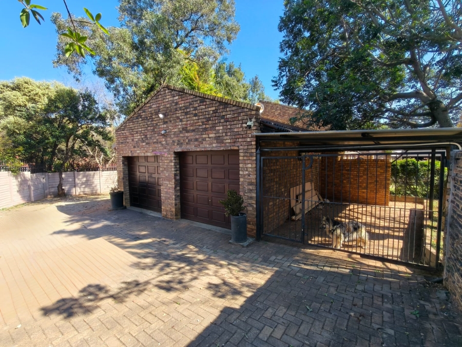 3 Bedroom Property for Sale in Safari Gardens North West